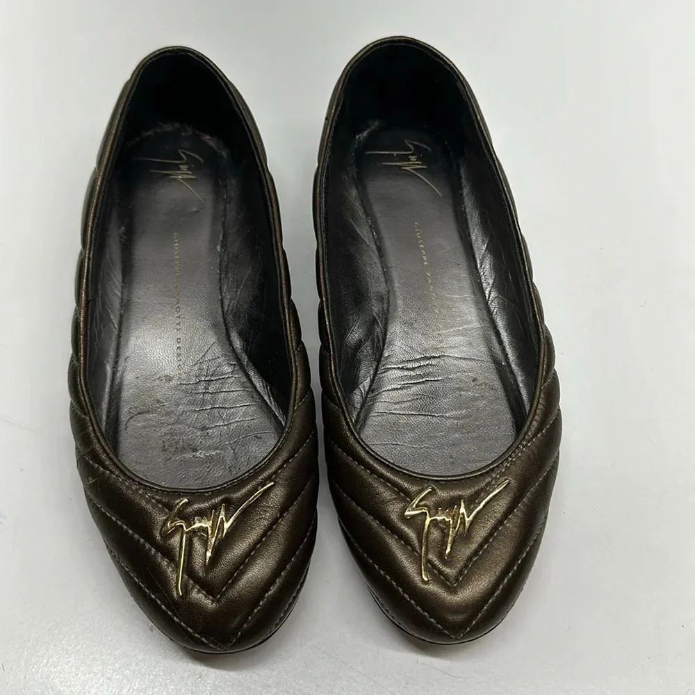 Giuseppe Zanotti Ballet Flats Slip On Shoes Quilted Leather Gold Logo Size 7.5